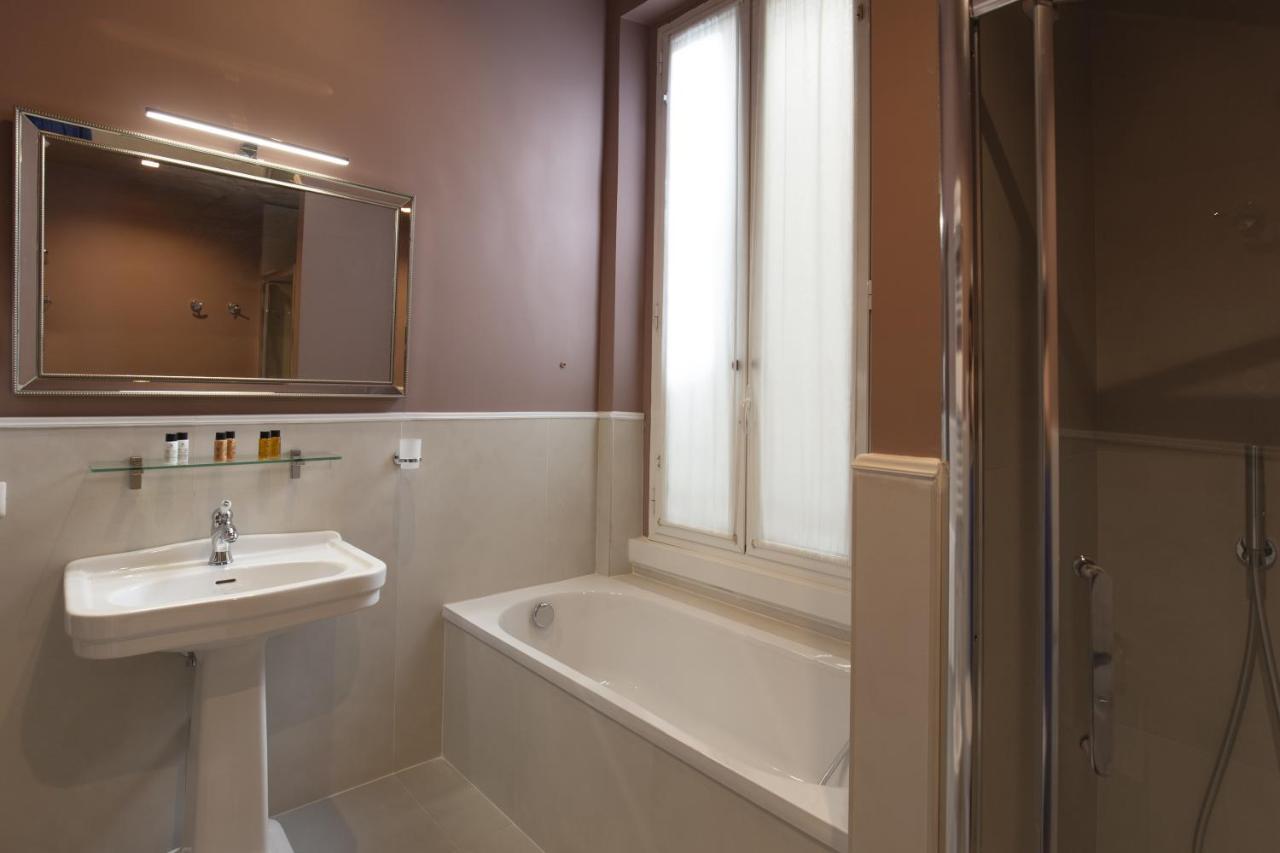 רומא Hotel Donna Francesca מראה חיצוני תמונה